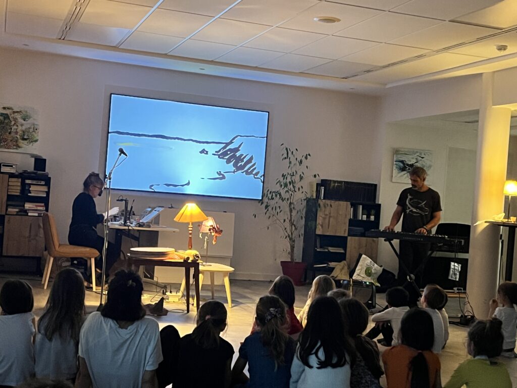 spectacle dessiné avec pianiste