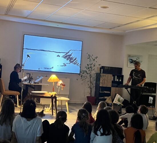 spectacle dessiné avec pianiste